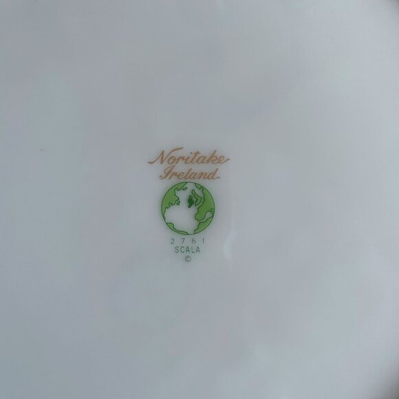 Noritake Ireland Vintage Dinnerware Set for Two - Picture 3 of 4